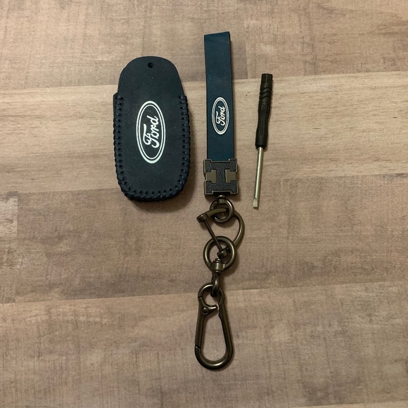 Ford Keyfob cover Model B Blue Suede with Monogram H - Picture 2 of 3